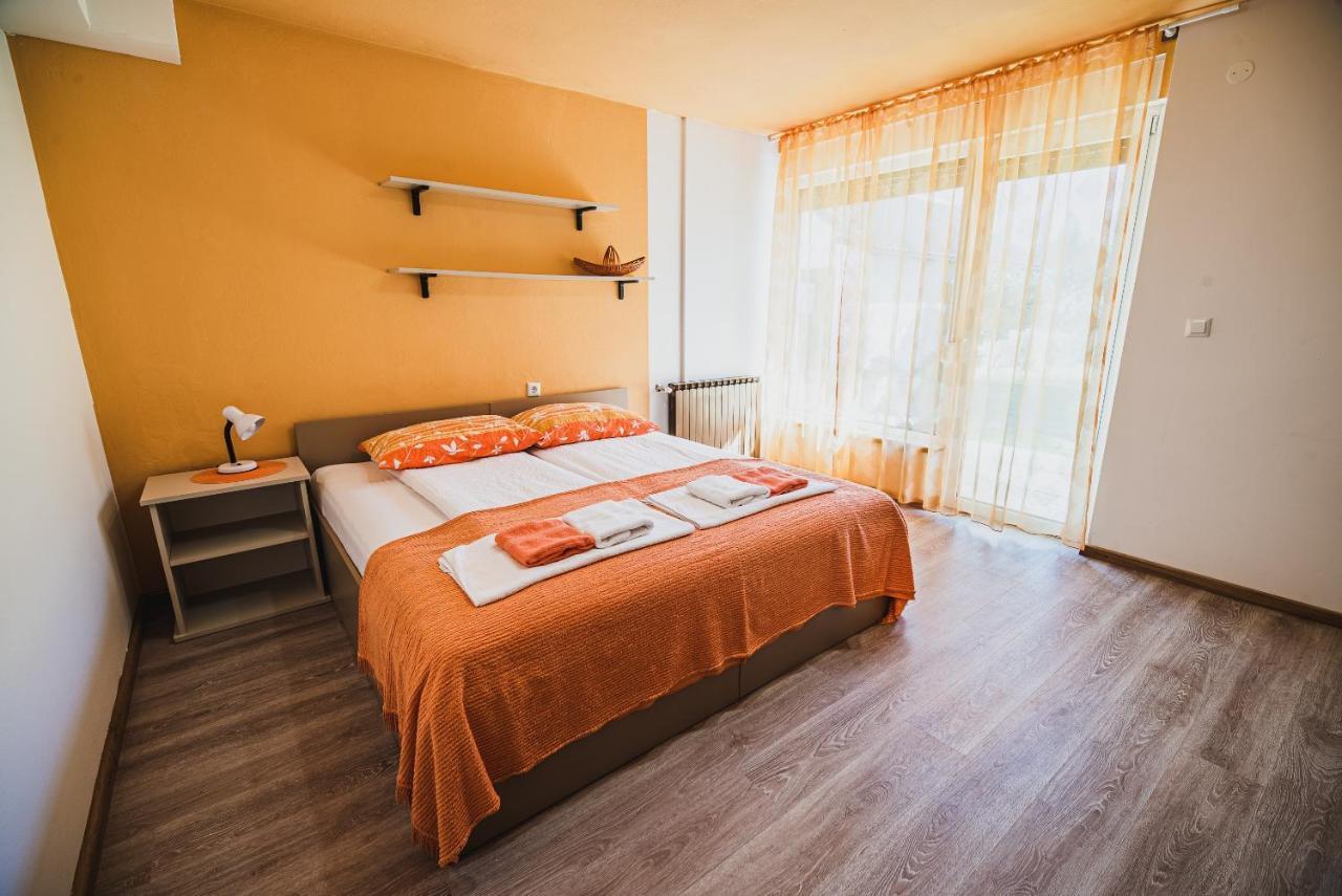 Apartma Rombon Brdo With Free Onsite Parking Бовец Екстериор снимка