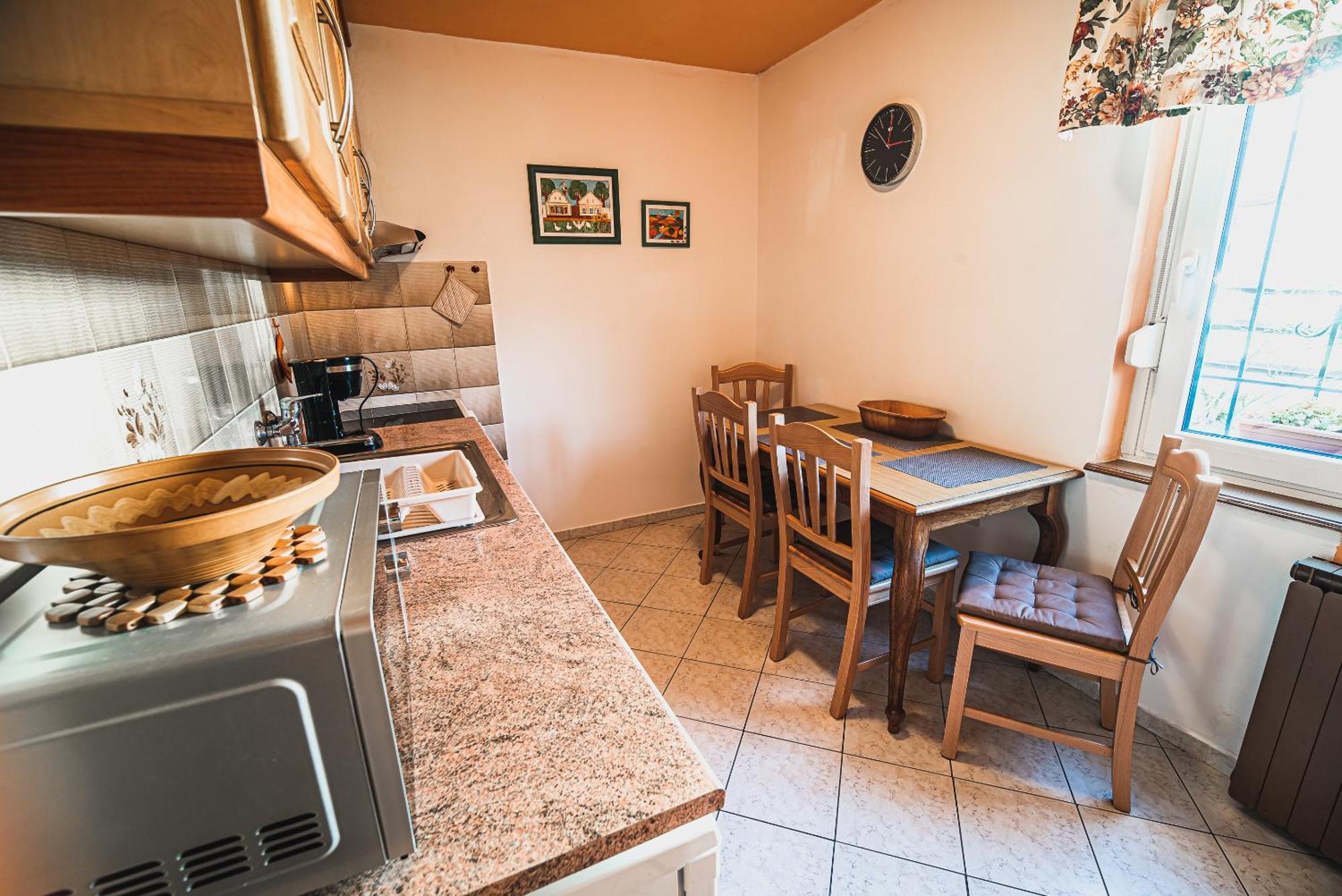 Apartma Rombon Brdo With Free Onsite Parking Бовец Екстериор снимка